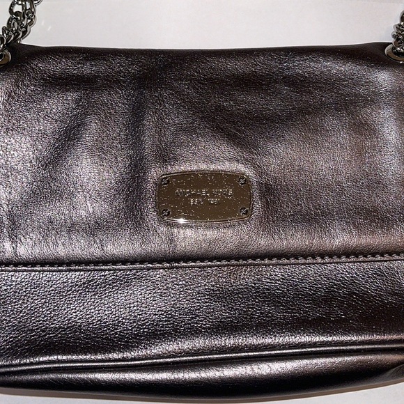 Michael Kors Purse Metallic Grey - Picture 3 of 8